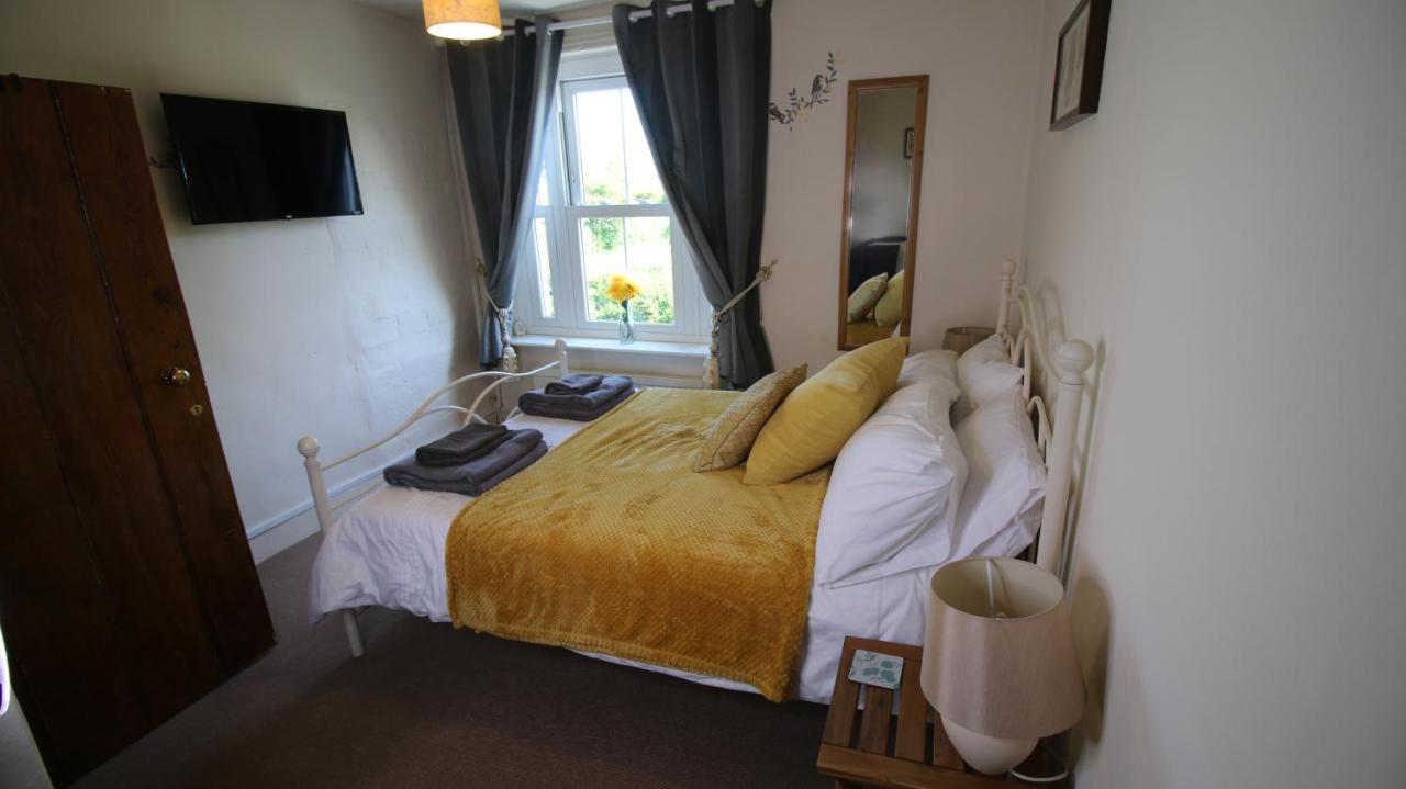 The White Lion At Wicken
